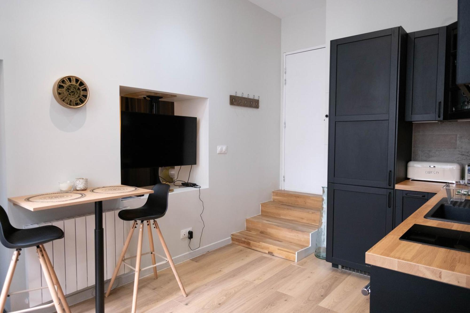 L'Instant Leger - Centre Ville Chambery Bagian luar foto