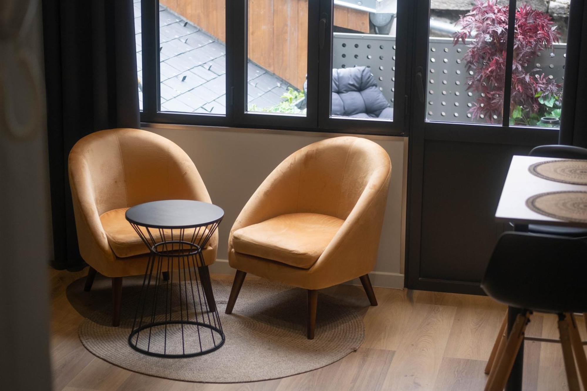 L'Instant Leger - Centre Ville Chambery Bagian luar foto